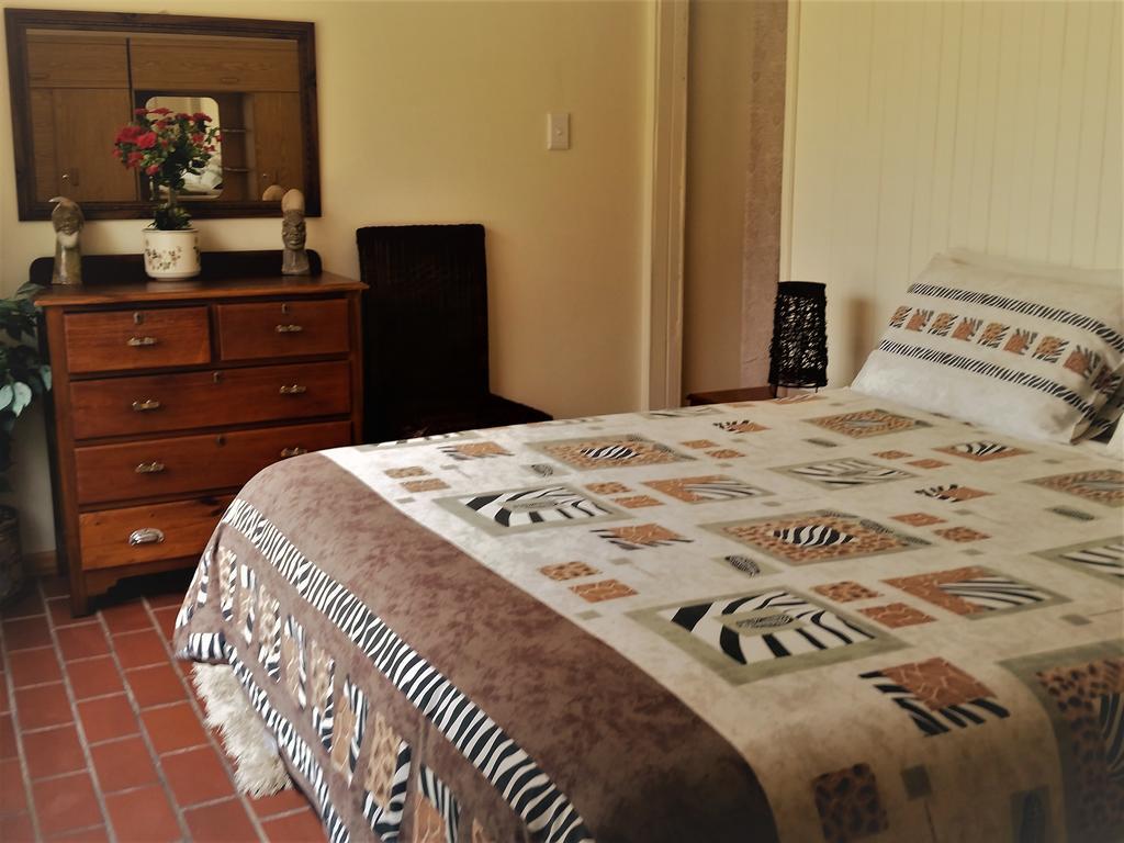 Pine Tree Lodge Midrand Bagian luar foto