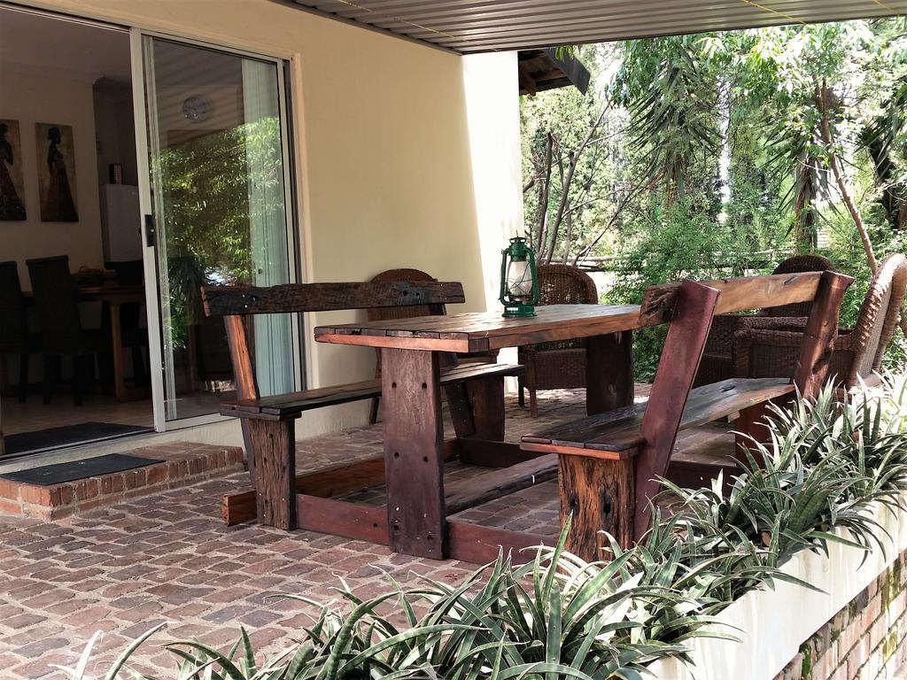 Pine Tree Lodge Midrand Bagian luar foto