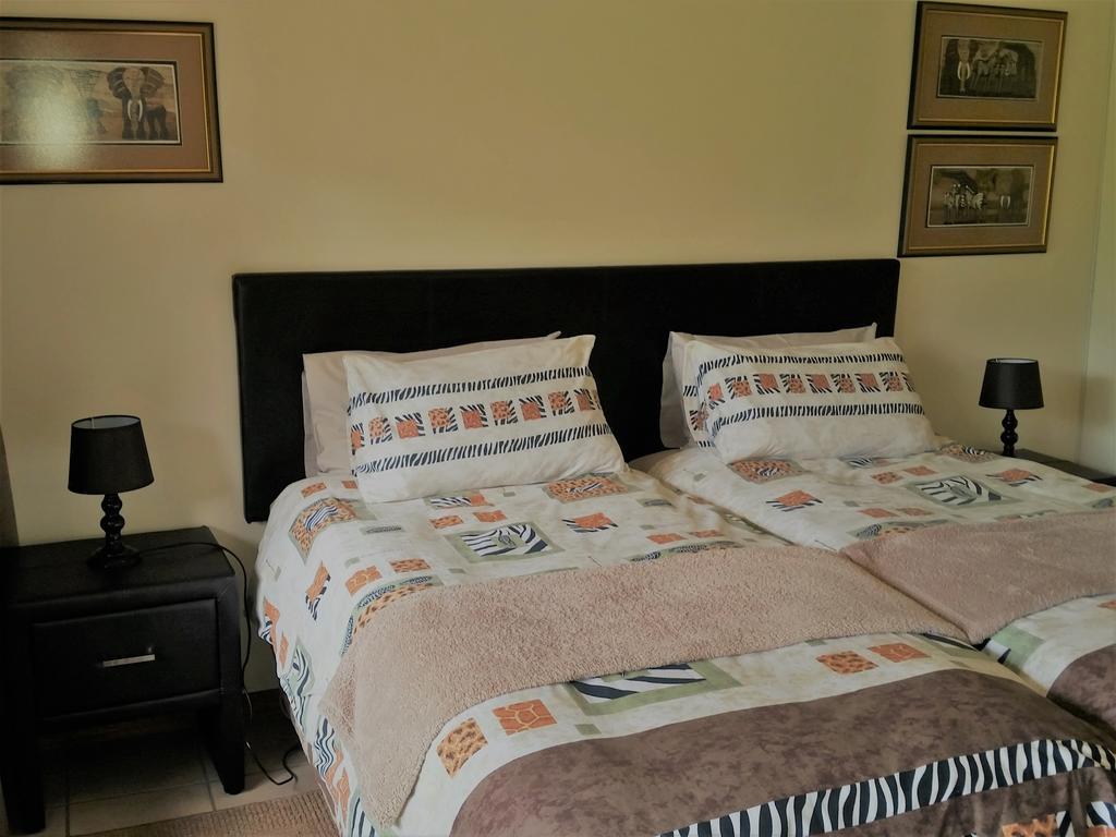 Pine Tree Lodge Midrand Bagian luar foto