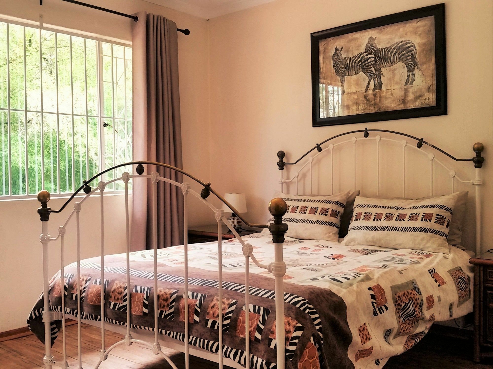 Pine Tree Lodge Midrand Bagian luar foto